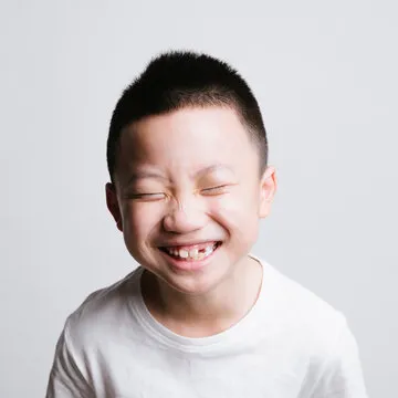 资深策略研究员